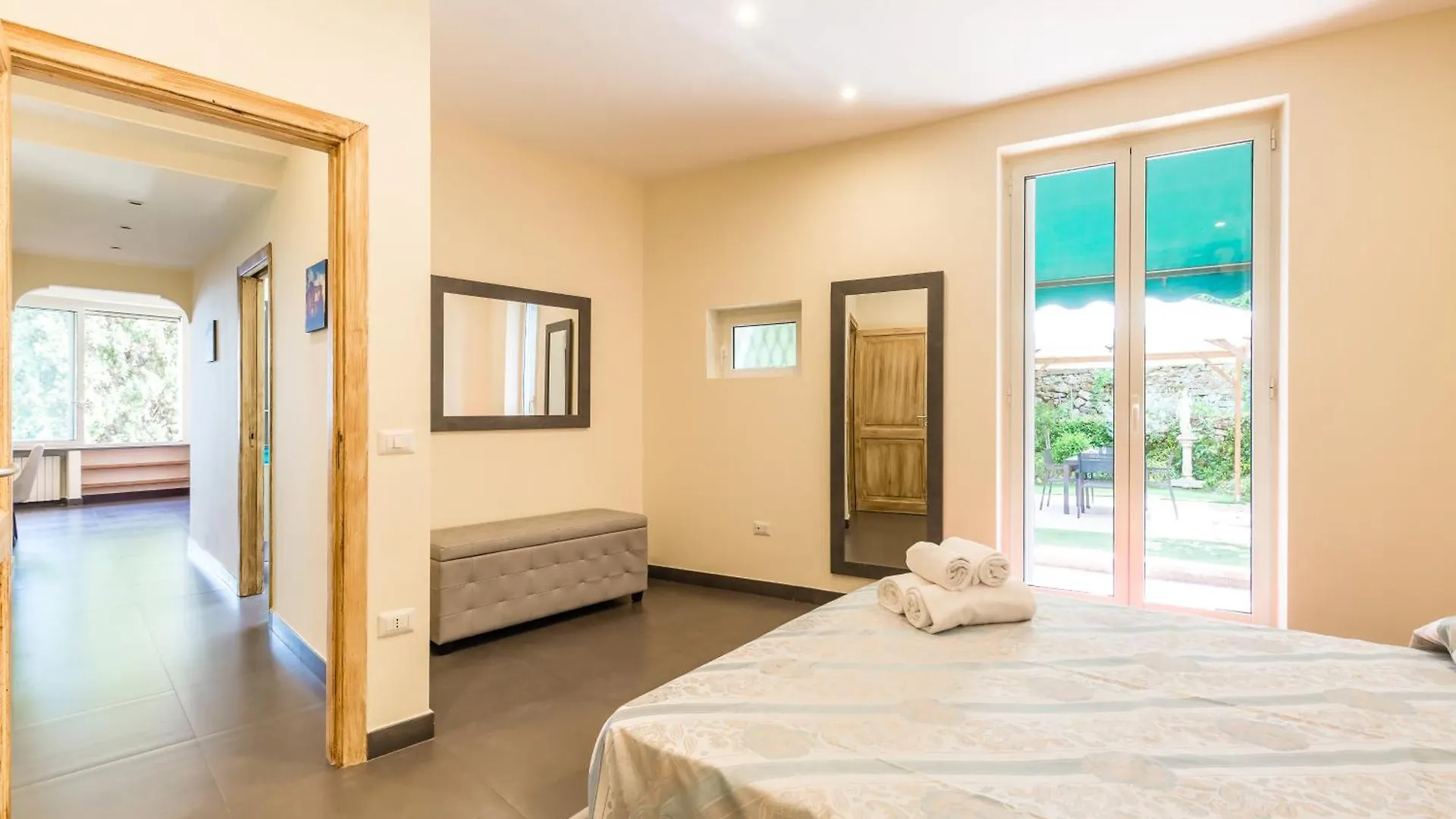 Villa Dolcevita With Parking By Napoliapartments Itália