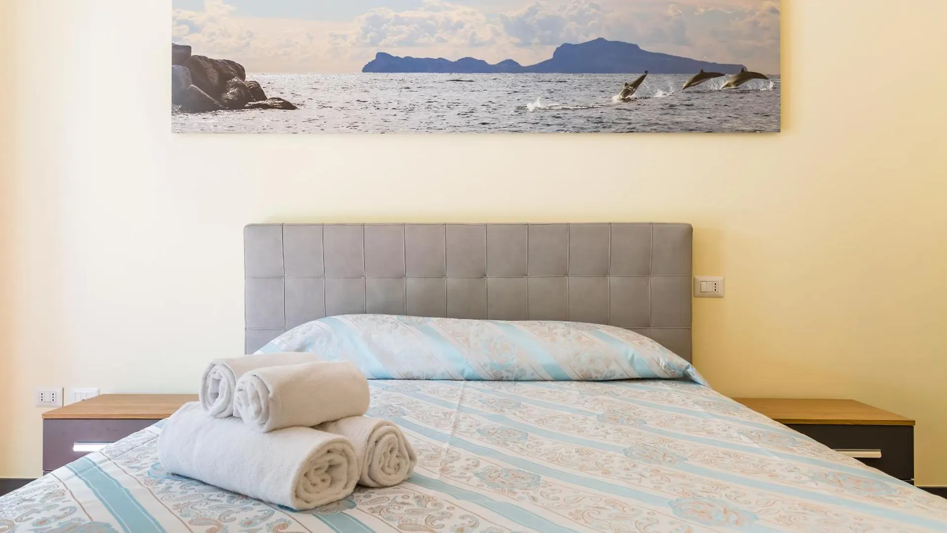 Villa Dolcevita With Parking By Napoliapartments