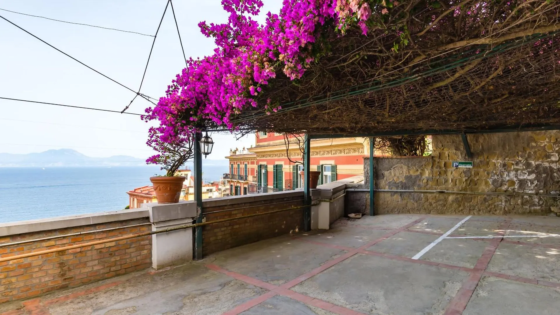 Villa Dolcevita With Parking By Napoliapartments 0*, Naples Italy