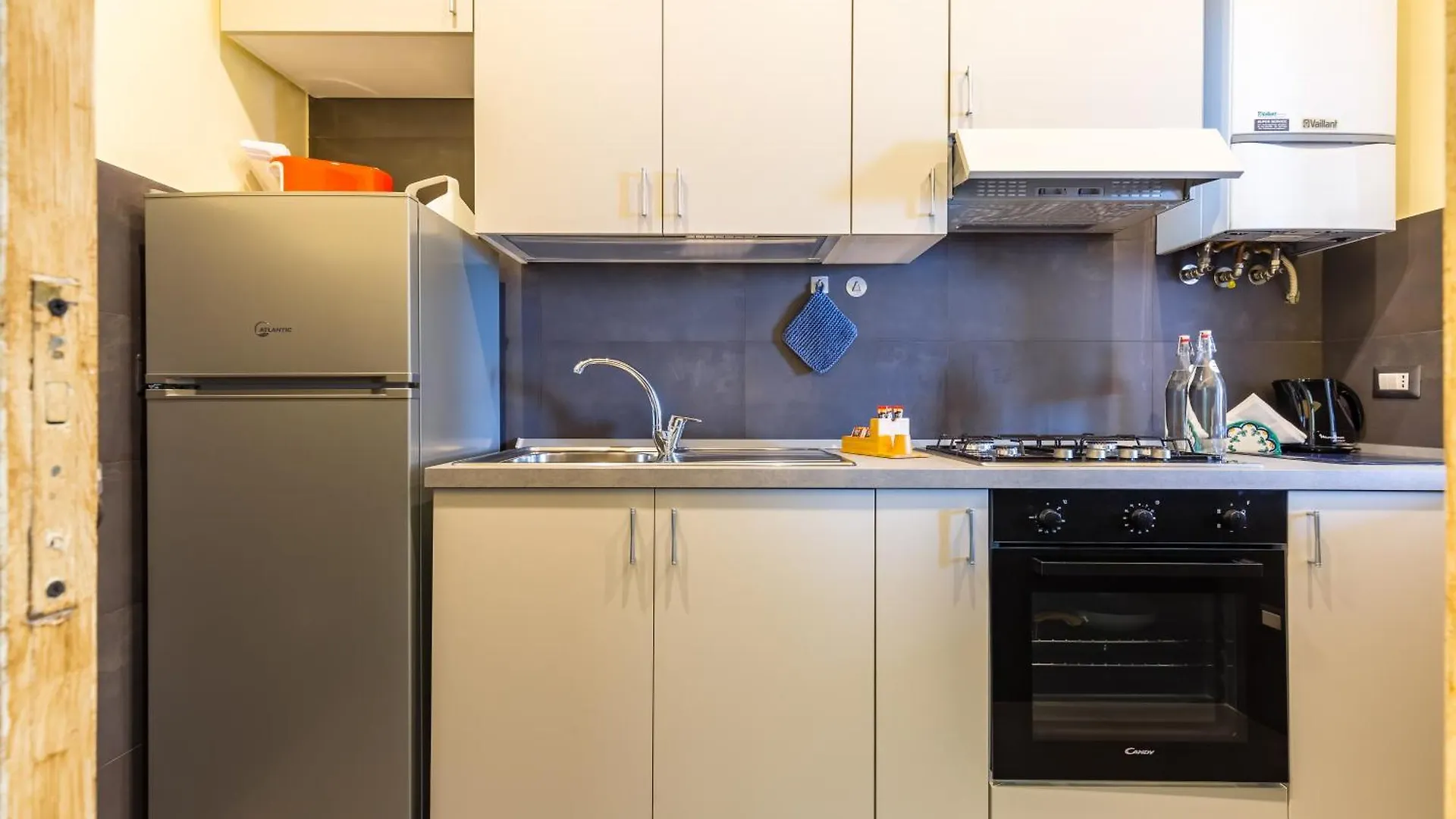 Apartment Villa Dolcevita With Parking By Napoliapartments Italy